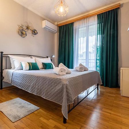 נאפפליו Johnny'S Three Bedroom Apartment מראה חיצוני תמונה