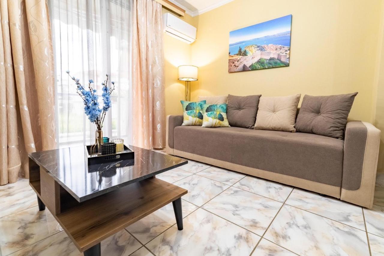 נאפפליו Johnny'S Three Bedroom Apartment מראה חיצוני תמונה